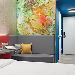 Standard Zimmer mit zwei Einzelbetten